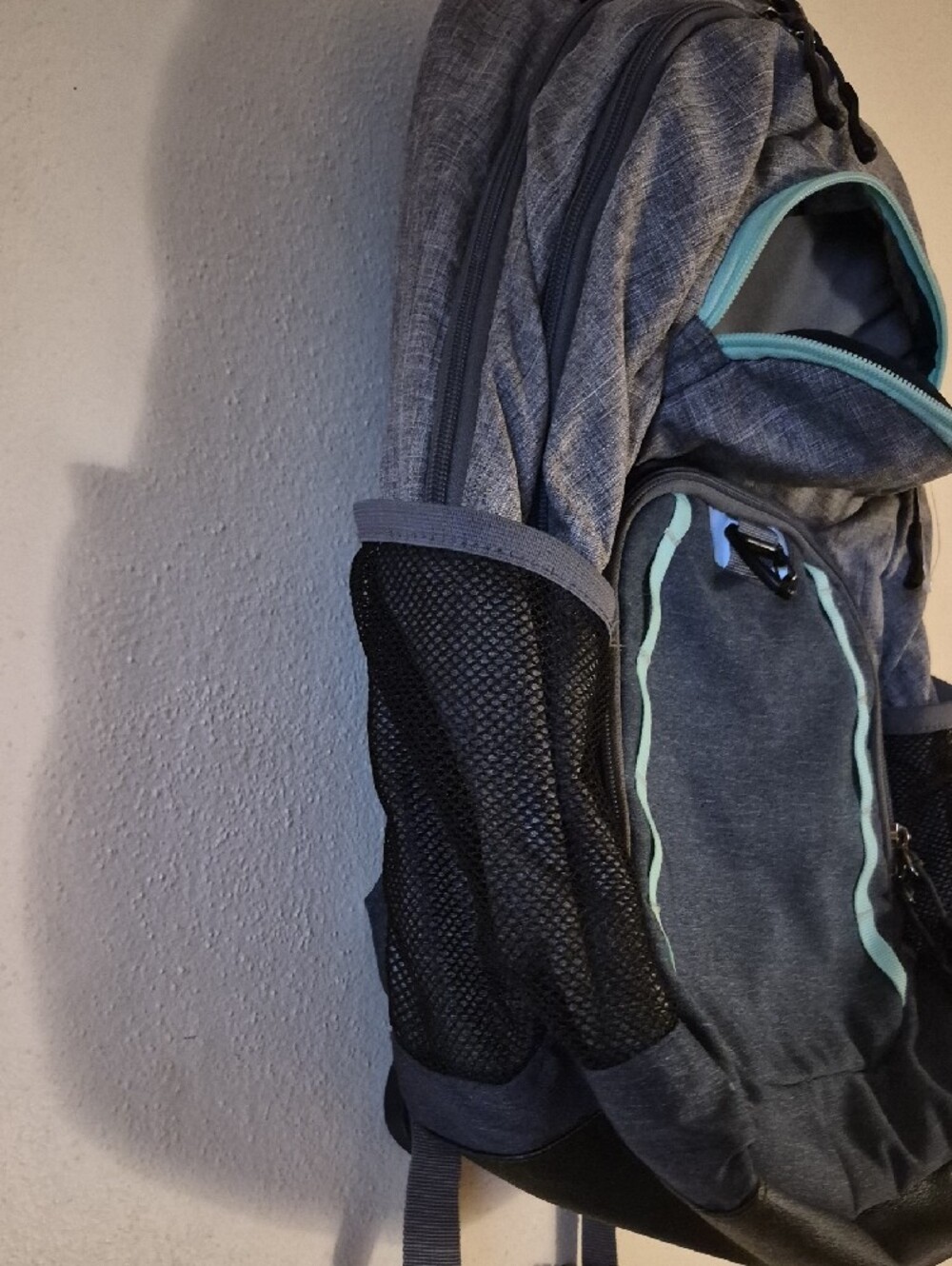 C9 Champion Double Up Cooler Backpack Gray Teal Water Resistant 19" Tech Bag - Picture 5 of 10